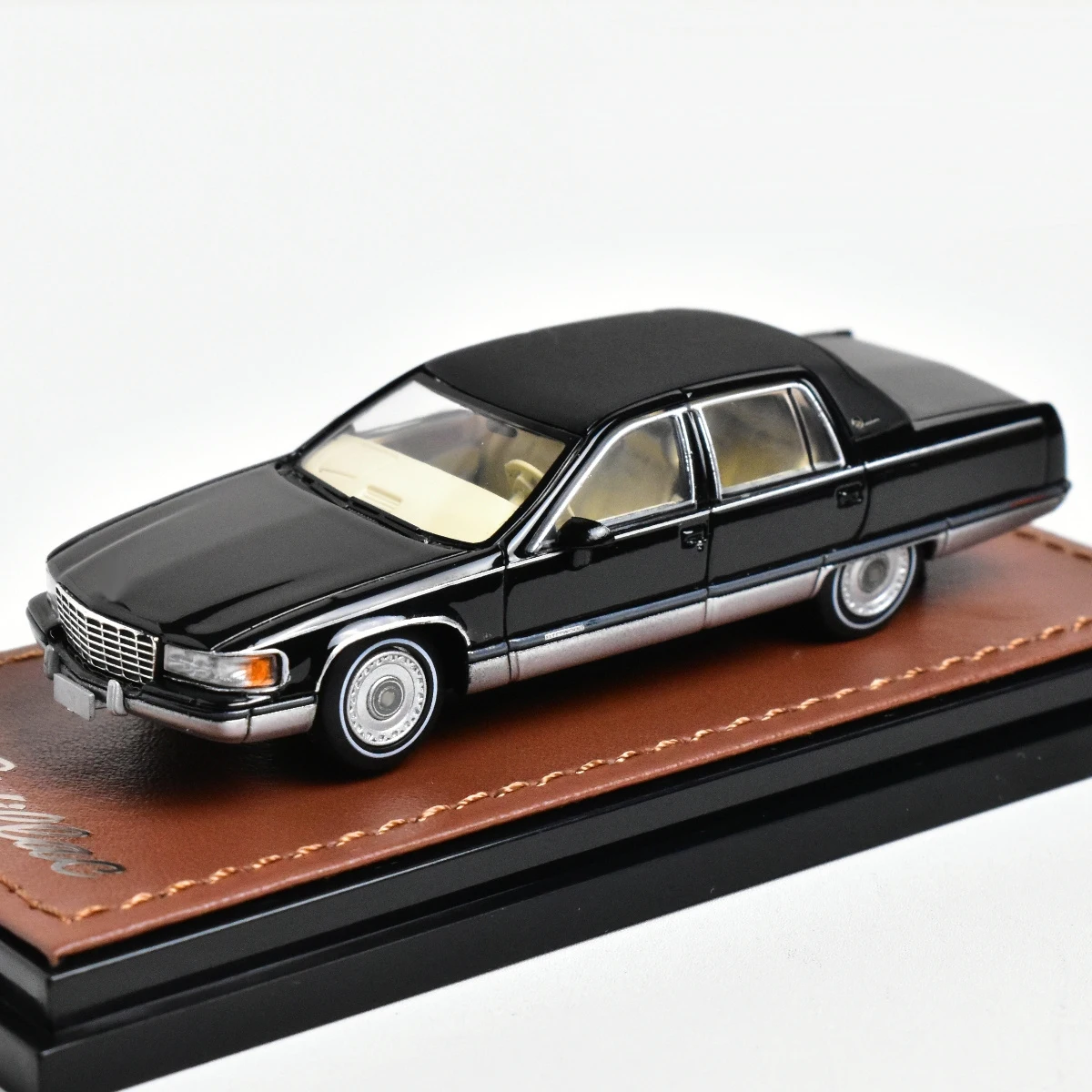 MK Miniatures X GOC 1:64 Fleetwood Lowrider CTE Diecast Model Car