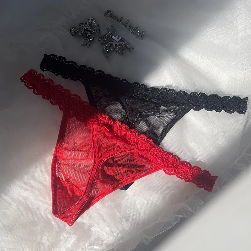 Рисунок 5 - Стринги с именем под заказ