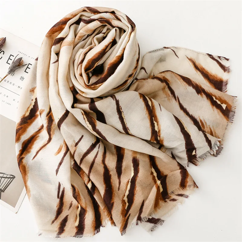 2024 Winter Dicke Leopard Zebra Fringe Viskose Schals Schal Dame Hohe Qualität Wrap Pashmina Stola Bufandas Moslemisches Hijab 180*90 cm – Detail 3