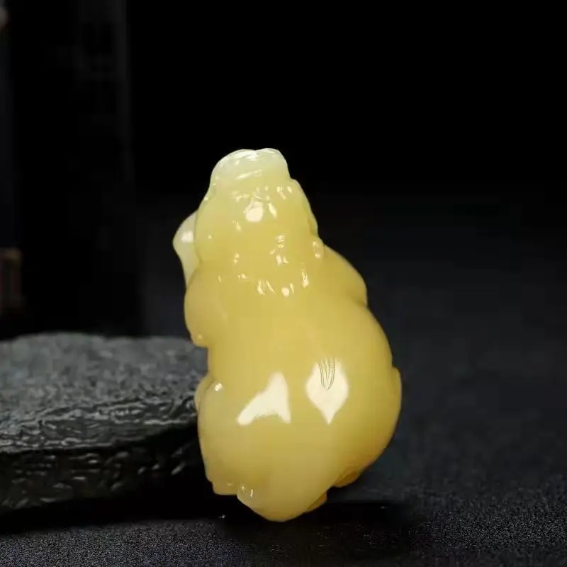 Chinese Sacred Animal Pixiu Ancient Handcarved Pendant Jewelry Exquisite Perfect Necklace Huanglong Jade