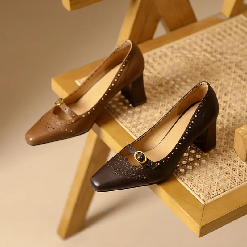 2024 Nuova Primavera Autunno Donna Pompe In Pelle Naturale 22-25Cm Pelle Bovina + Pelle Di Cinghiale In Pelle Piena Retrò Brogue Punta Quadrata Scarpe