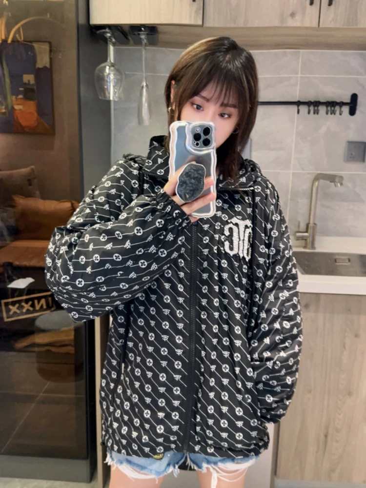 Fashion Brand Printing Rhinestone Sun Protection coat women 2023 Summer Light Thin and Loose Hooded Couple Long Sleeve Jacket