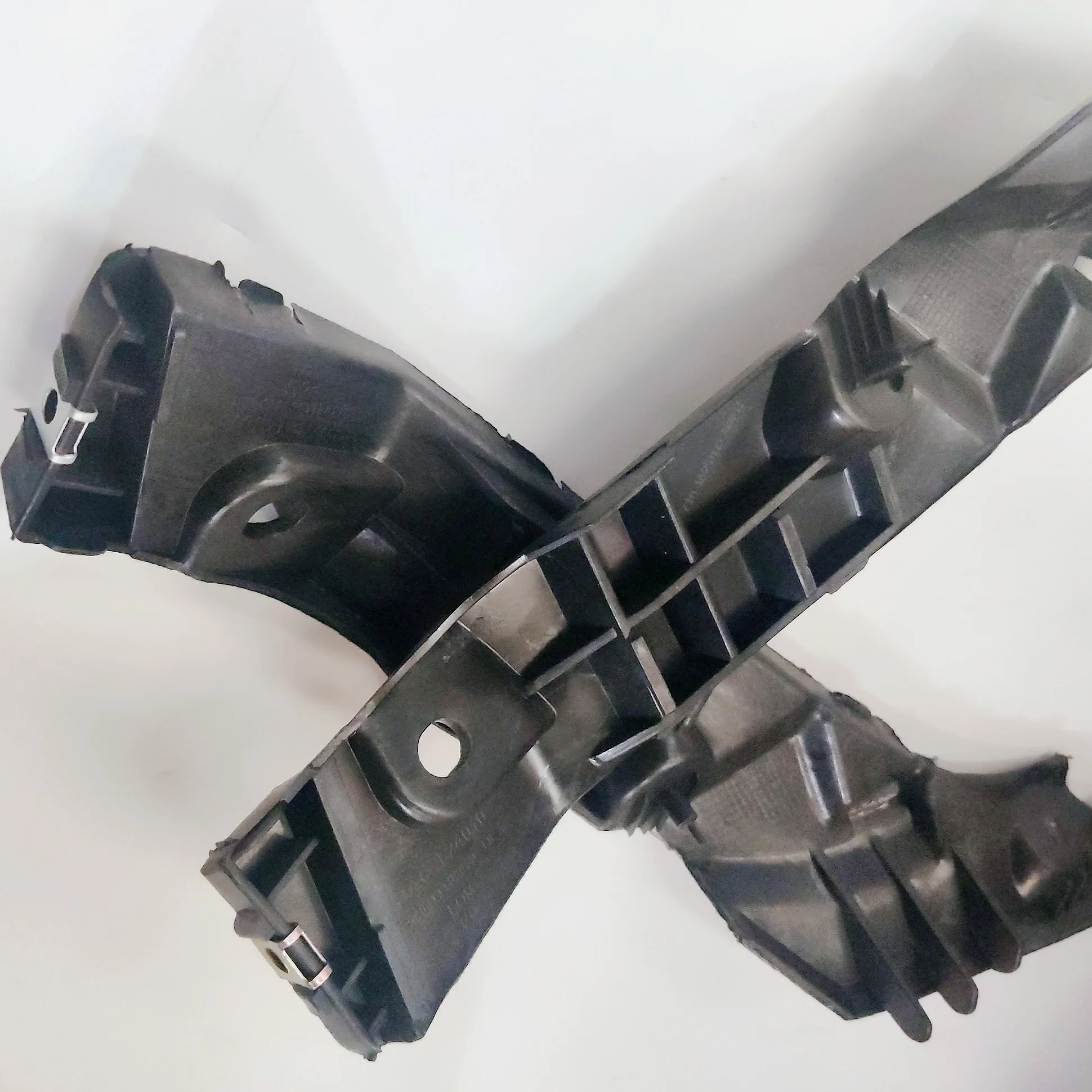 Original Car Parts Oe Number 2804112u8050 2804111u8050 For Jac J2 Left And Right Rear Bumper Bracket High Quality