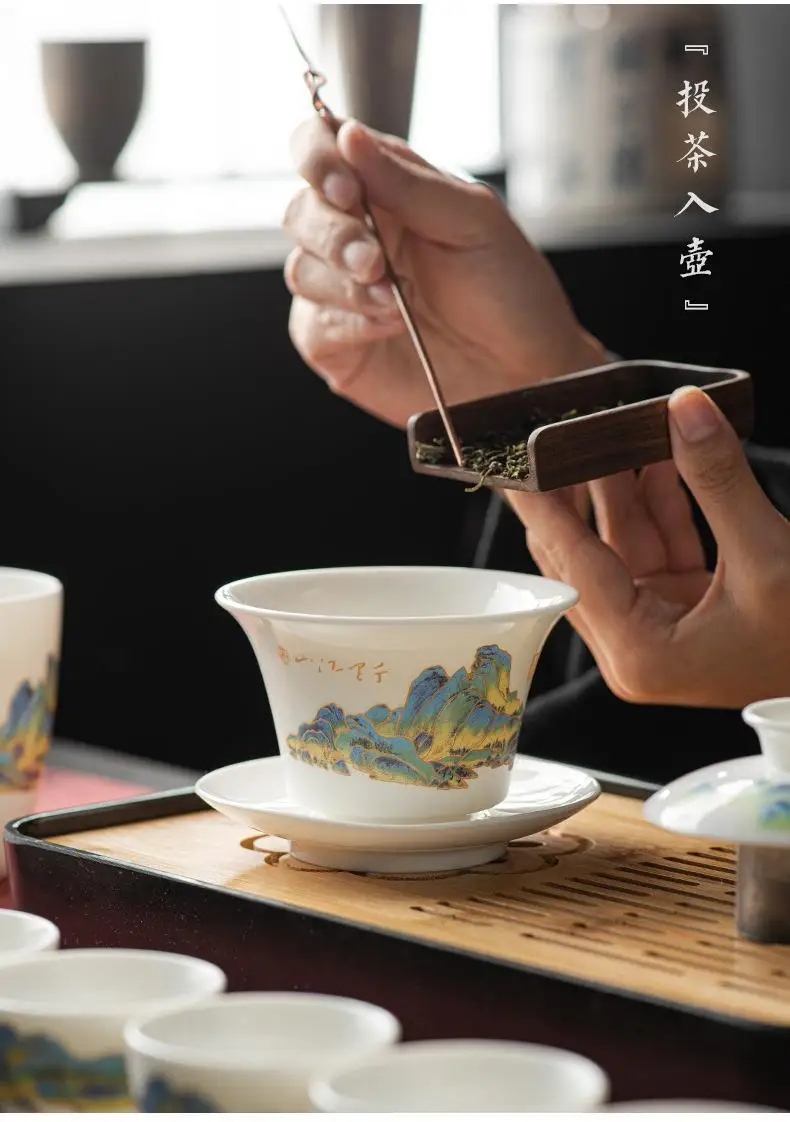 White porcelain1_06.jpg