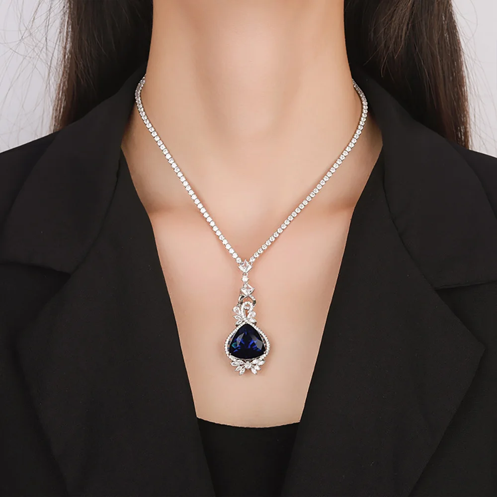 サファイア ダイヤモンド ペンダントネックレス K18WG サファイア ダイヤモンド ペンダントネックレス 1.64ct D0