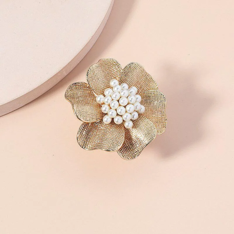 Womens Ring Luxury Fashion Pearl Flower Rings for Women Retro Simple Adjustable Opening Finger Ring Party Trendy Jewelry Accessories Gifts