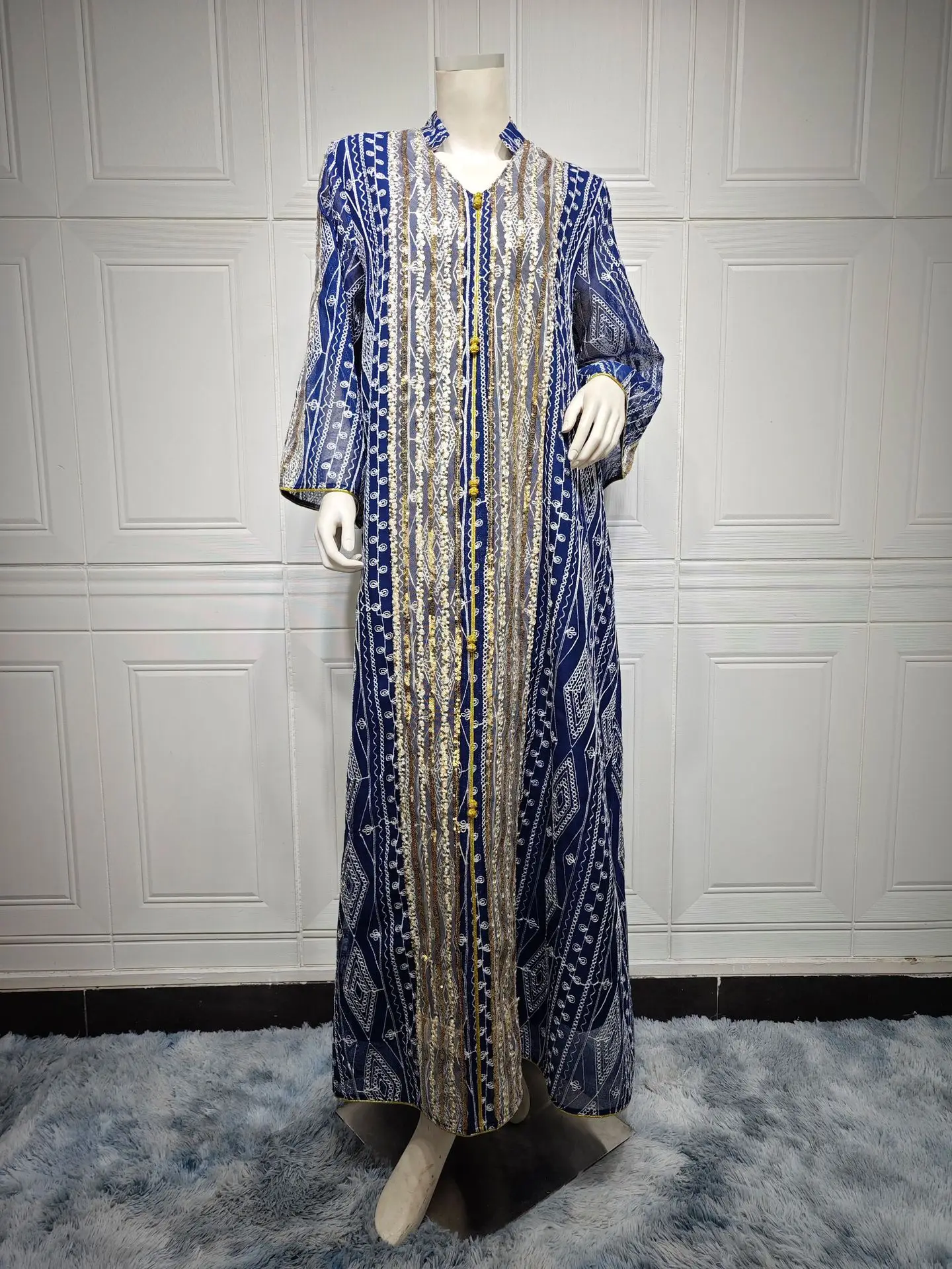 Zahraa Dubai Fashion Sequins Embroidery Abaya Chic And Elegant Women Evening Dress Long Sleeve Notched V-Neck Casual Robe 2026 4