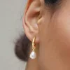 87010-b9005a.jpg Boucles d'oreilles créoles en acier inoxydable pour femmes, pendentif en forme de goutte d'eau, Imitation de perles, tempérament Simple, bijoux cadeaux pour les déplacements quotidiens