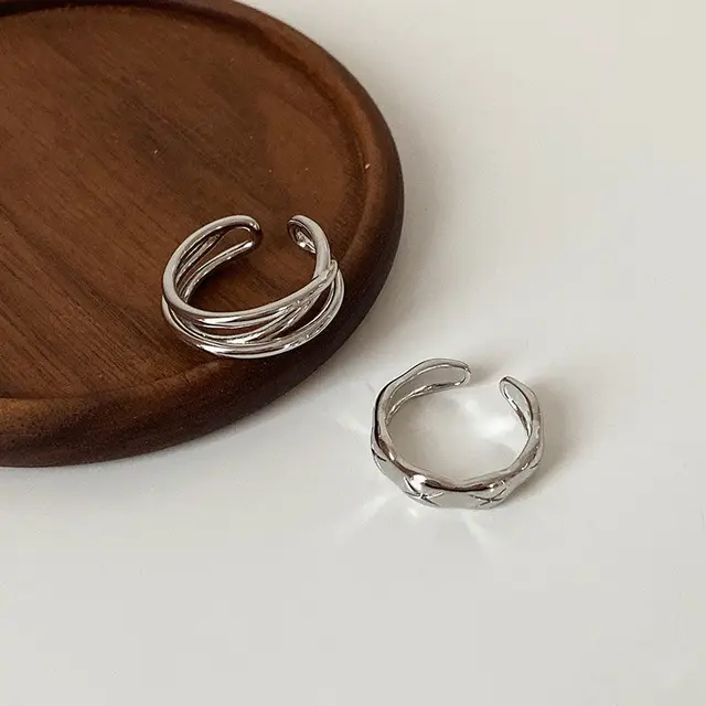 Anillo cruzado de estilo Hip Hop para hombre y mujer, sortija ajustable con cadenas para los dedos, estilo gótico, accesorios de tendencia. - Image 2