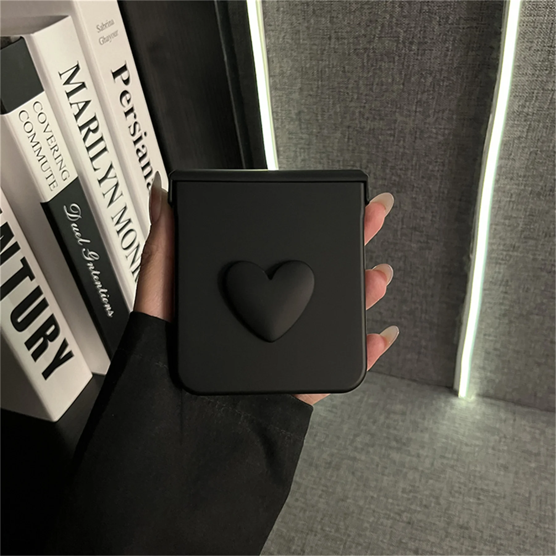 Chic 3D Love Heart Solid Color Phone Case Cover