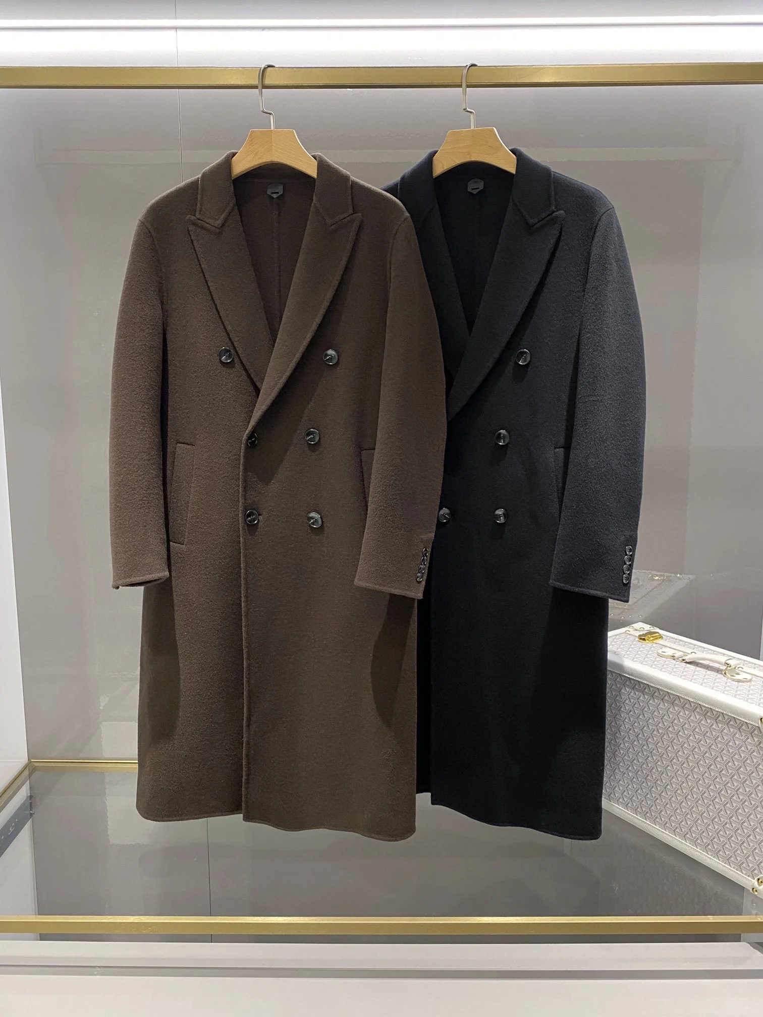 

2023 men's double-breasted sheepwool coat