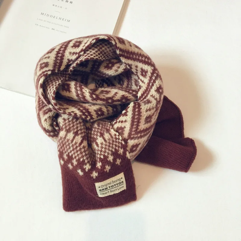 beige red