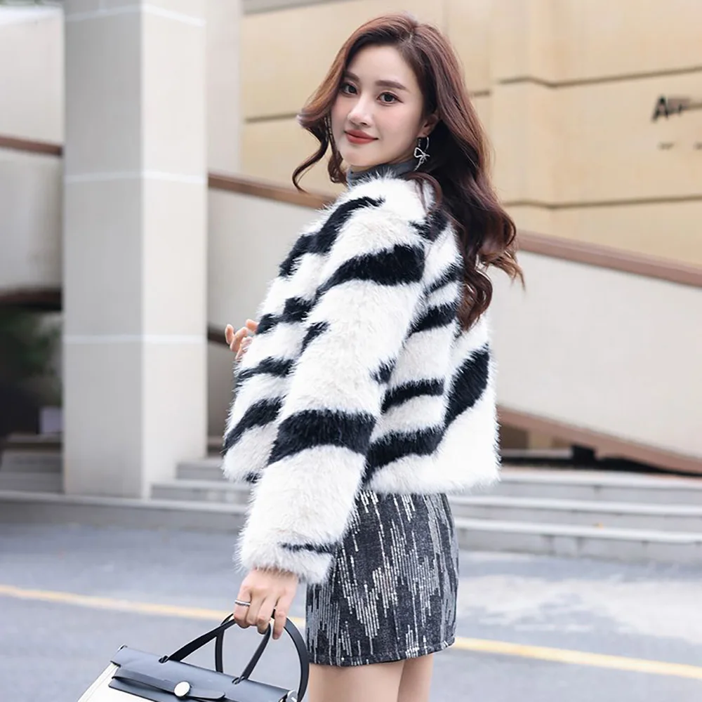 Zebra Fur Coat Explosion In Autumn And Winter Of 2024 Imitation Fox Mao Mao Fur Coat High-level Temperament Women's FashionMoist