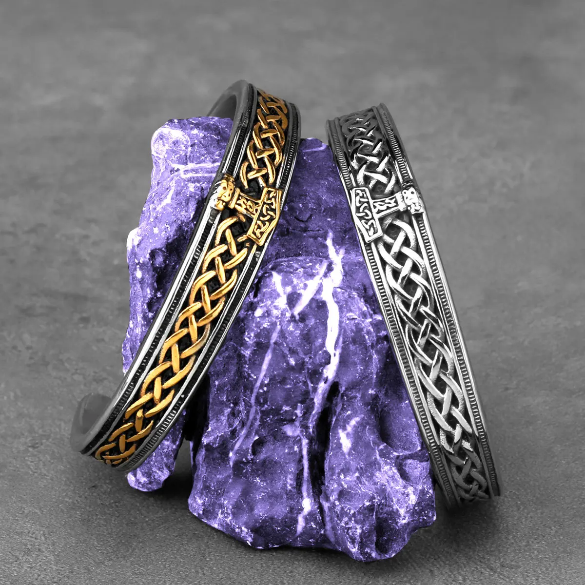 

Nordic Viking Thor Hammer Woven Pattern Men's Stainless Steel C-shaped Open Bracelet
