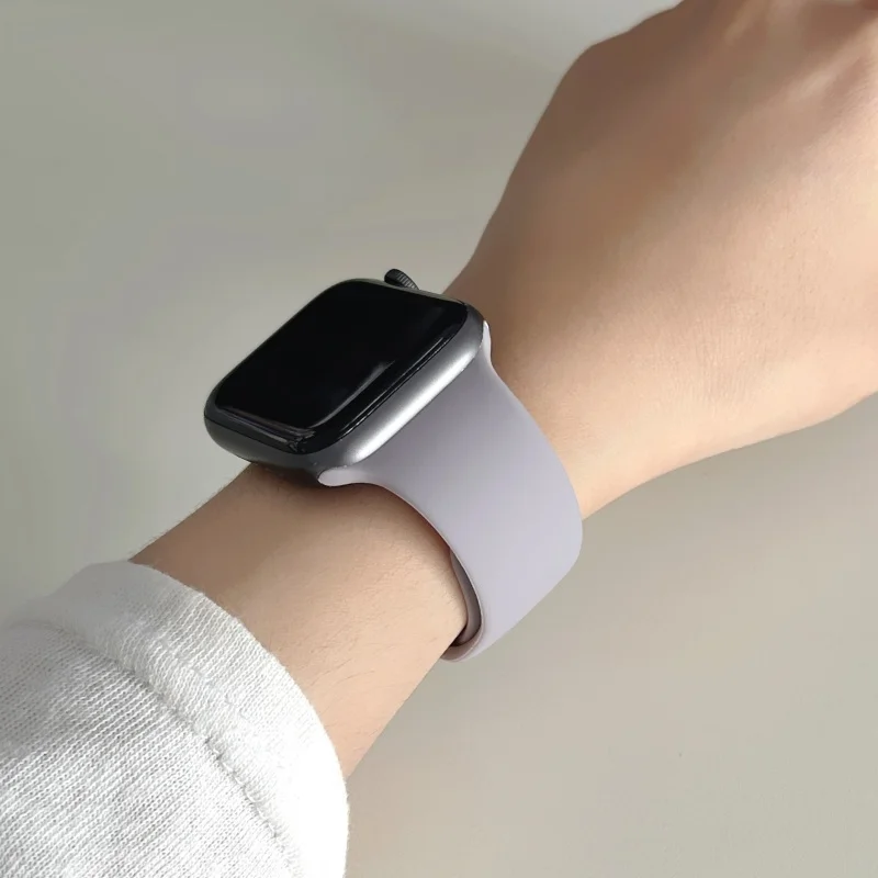 Premium Silicone Sports Band for Smartwatches - Versatile Size Options