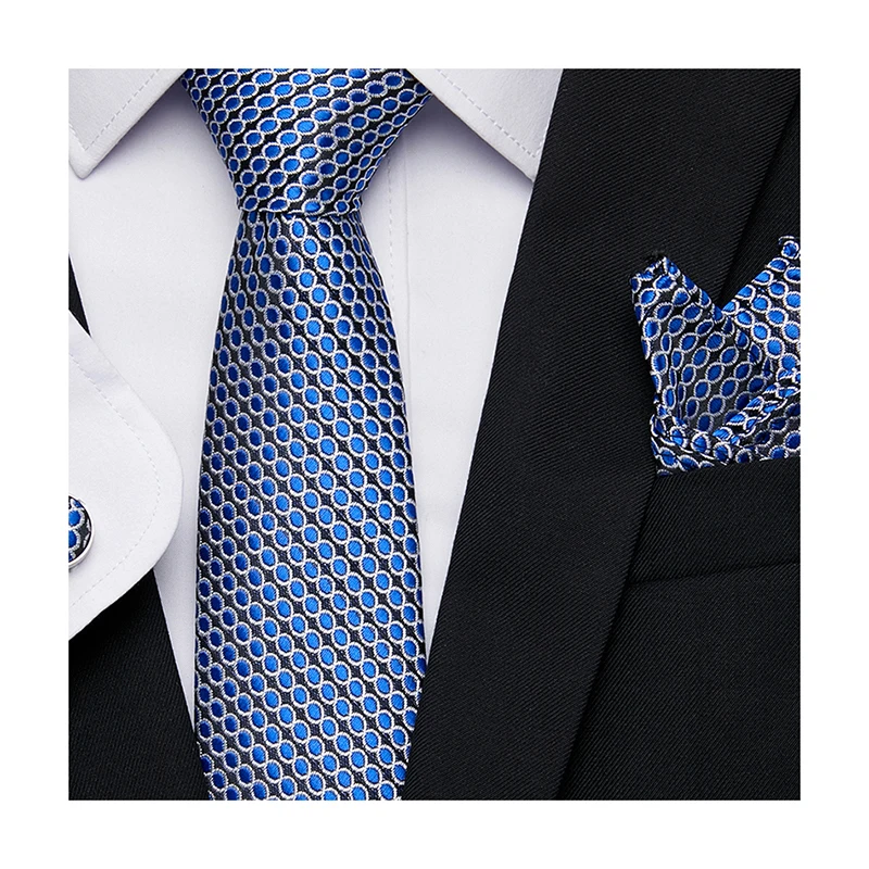 Рисунок 6 - Комплект из галстука и манжеты