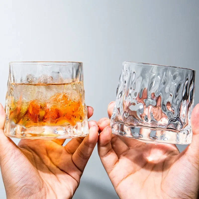 Lead Free Glass Whiskey Cup with Wooden Base for Bar Party