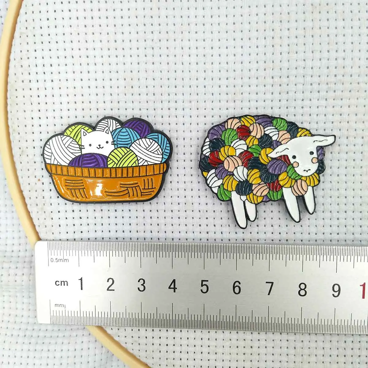 Needle Minder for Cross Stitch Magnetic Needle Keeper Embroidery Finder Cute Sheep Sewing Magnet Tools Needle Holder DIY Gift