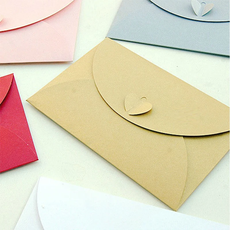 Kuulee Mini Rétro Kraft Enveloppe vintage Porte-monnaie Enveloppe postale  Lettre papeterie papier cadeau pour l'école de bureau de style aléatoire