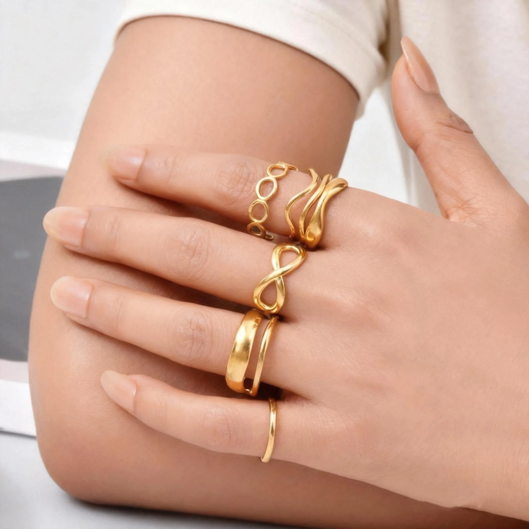Offene Ringe aus Edelstahl für Frauen, ästhetische geometrische Linien, goldfarbener Fingerring, modischer Verlobungs-, Hochzeits- und Party-Schmuck