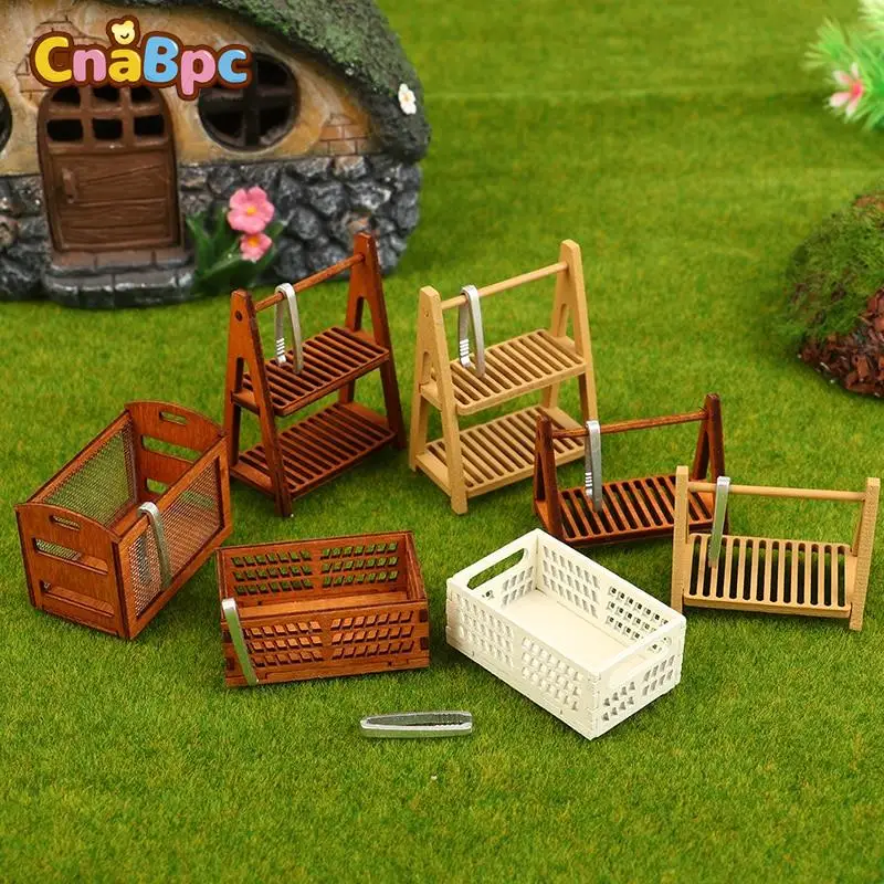 

1Set 1:12 Dollhouse Miniature Wooden Bread Rack Cake Shelf Storage Box/Basket With Baking Clip DollHouse Scene Decor Accessories