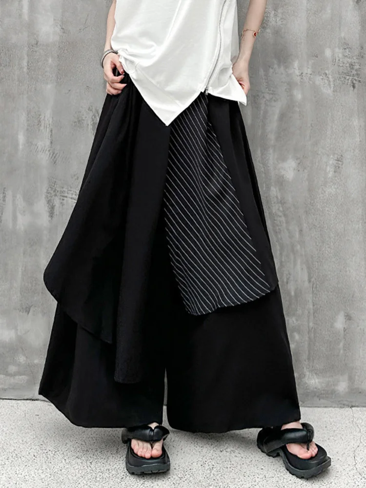 [EAM] High Elastic Waist Black Striped Irregular Wide Leg Pants New Loose Fit Trousers Women Fashion Spring Autumn 2026 1DF7892