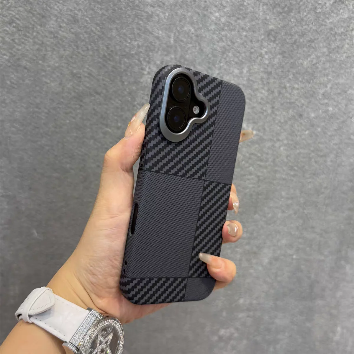 Carbon Fiber Kevlar Texture Shockproof Phone Case with Slim Metal Lens