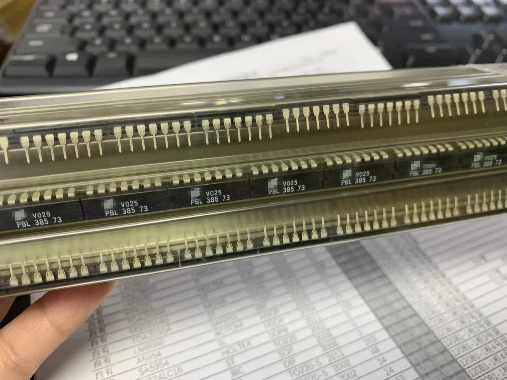 

PBL38573 (1 шт.) оригинальный и точечный запас