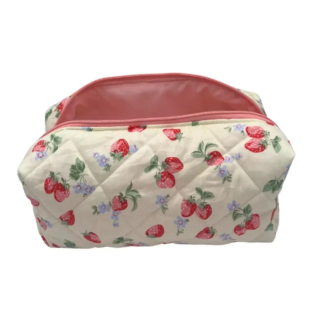 Storage Organizer Floral Puffy Quilted Makeup Bag Flower StrawberryPrinted Makeup Accessory Large Travel Cosmetic Bag 4