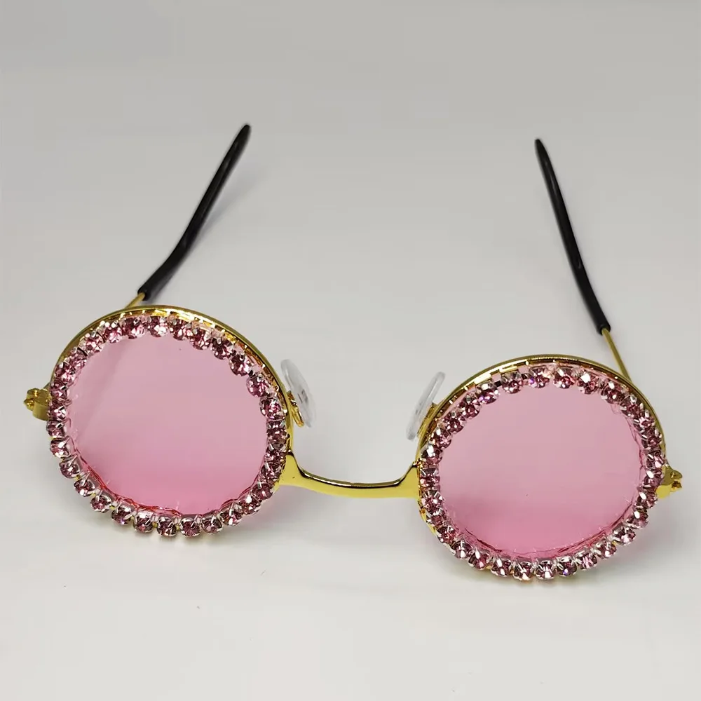 Lunettes de Soleil avec Diamants pour Petits Chiens et Chats - Élégance et Protection pour la Plage - 2025 - Doglovedesign : Vêtement et accessoires pour chiens