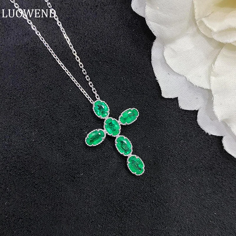 LUOWEND 18K White Gold Necklace Real Natural Emerald Classics Cross Shape Exquisite Jewelry for Women Engagement Party