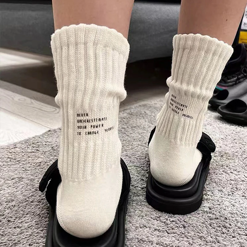 

Men's Vintage Male Letter Medium Tube Socks Japanese Solid Thickened Sports Socks Towel Bottom Couple Socks Knitted Sports Socks