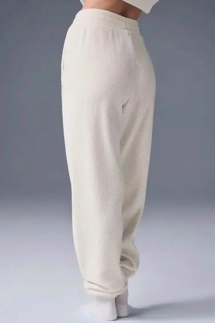 AI Long Sleeved Waffle Weekend Escape Mock Neck Long Sleeve Jogger on-trend Mock Neck Shirt Comfortable and Warm Pants Shorts 4