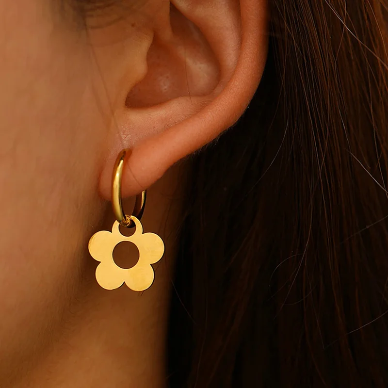 

Stainless Steel Earrings Cute Cartoon Flower Pendants Korean Fashion Hoop Earrings For Women Jewelry Best Friend TSE231211