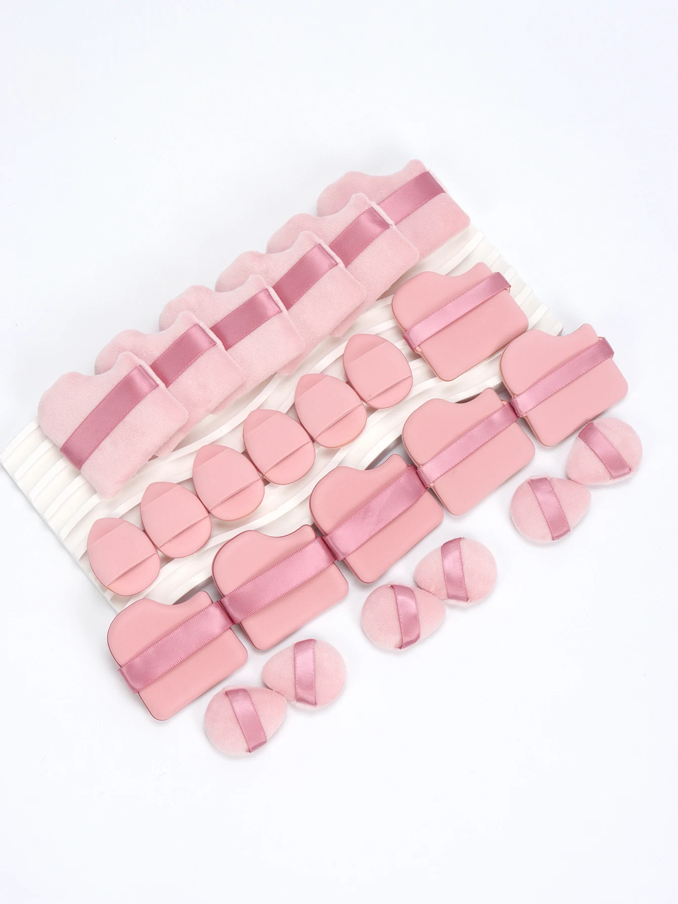 Description Picture 5 of itemCotton Triangle + Makeup Sponge 24 Packs, It Becomes Bigger When Exposed to Water, Does Not Contain Latex, and Is Suitable for a