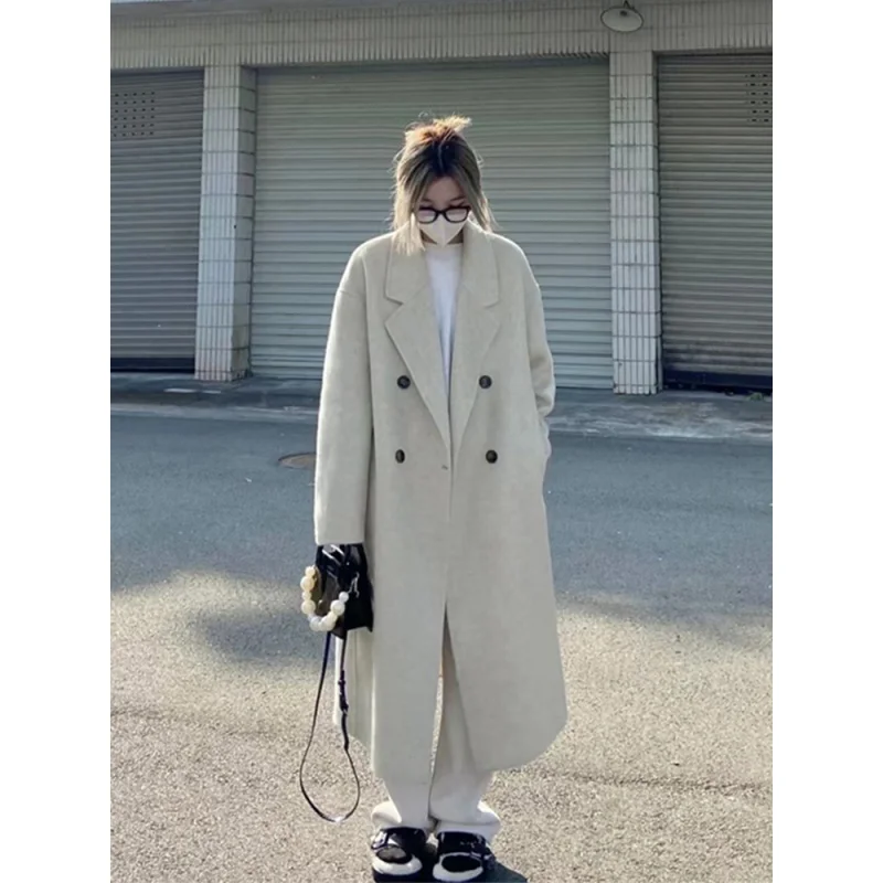 Рисунок 5 - Женское шерстяное пальто