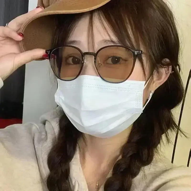 New Fashionable Photochromic Near Sight Glasses Round Transparent Women Anti Blue Light Myopia Eyewear Outdoor Shades Eyeglasses - Image 2