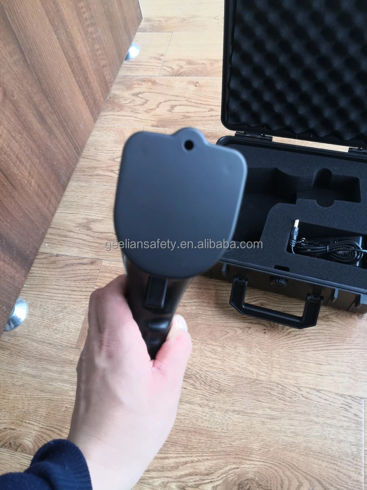 Policier Et Pistolet Radar Banque d'image et photos - Alamy