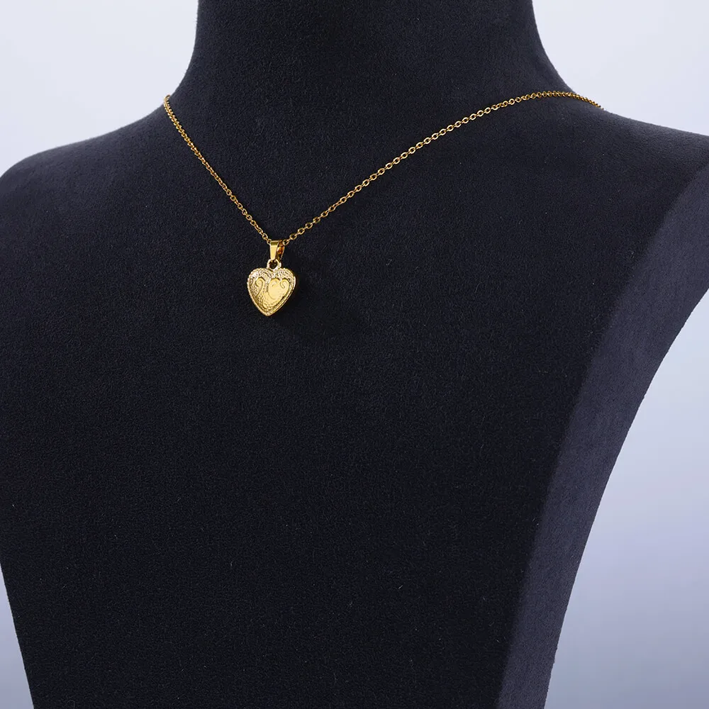 Minimalist Heart Pendant Necklace For Women Girls