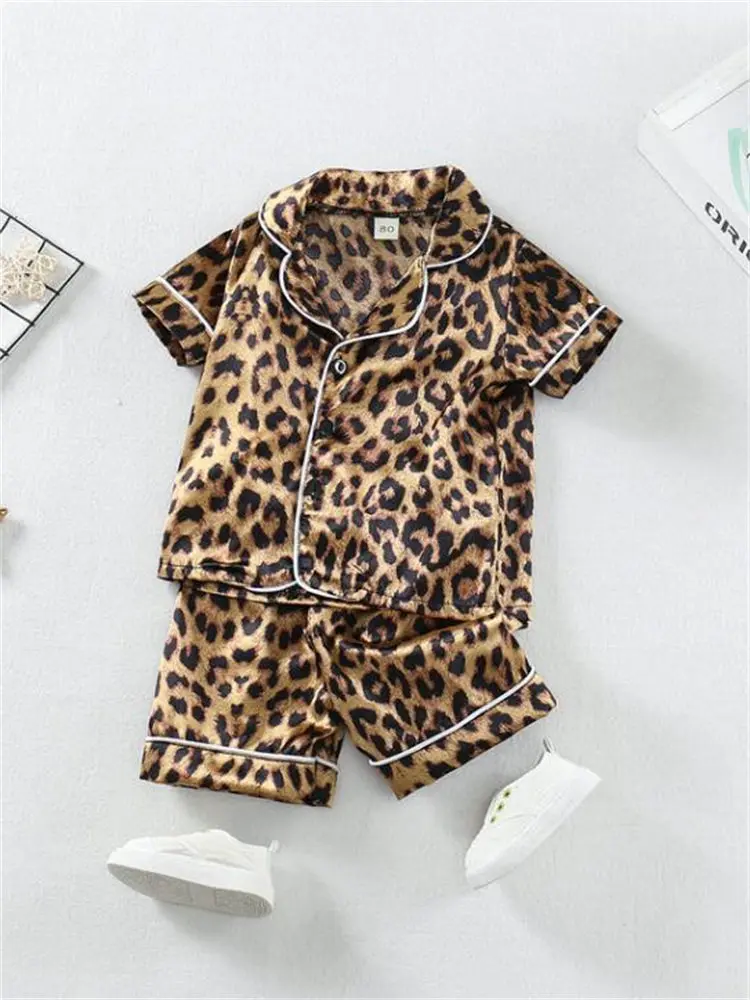 S8805febce6484d9898cb33045b382483a.jpg?width=750&height=1000&hash=1750