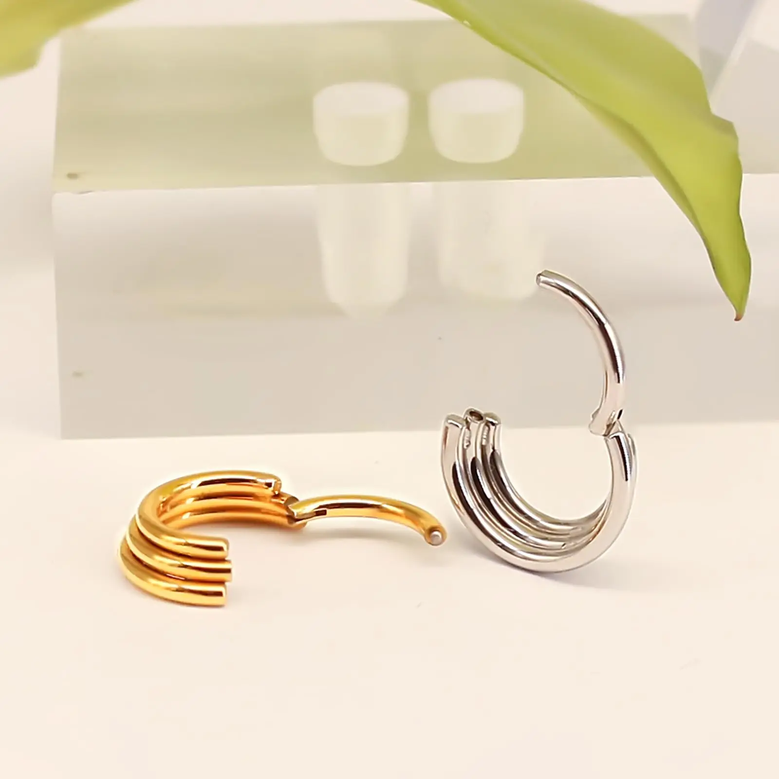 Nose Rings Piercing Jewelry Body Piercing Earrings Ear Piercing Jewelry Metal Jewelry Hoop Earrings Body Piercing Jewelry Body Jewelry Triple Hoops Nose Ring Septum Hoop Hypoallergenic Hinged Conch Daith Helix Ring Hoop Rook Tragus Clicker Cartilage Earrings