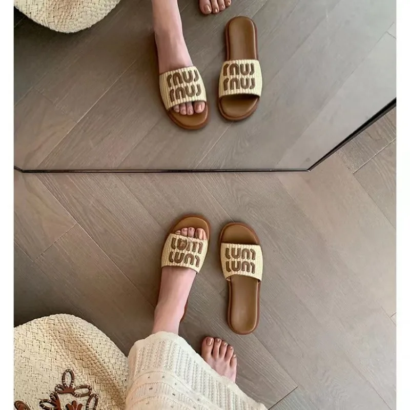 2024 New Summer Evening Vacation Weaving Flat Bottom Beach Slippers for Foreign Trade, Wearing Women's Sandals Externally