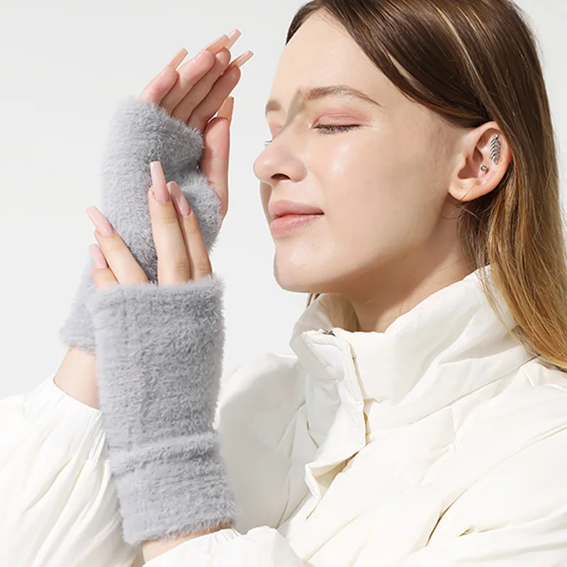 

New Winter Half Finger Gloves For Women Girls Fashion Soft Wool Plush Gloves Solid Color Classic Arm Gloves Fingerless Mittens