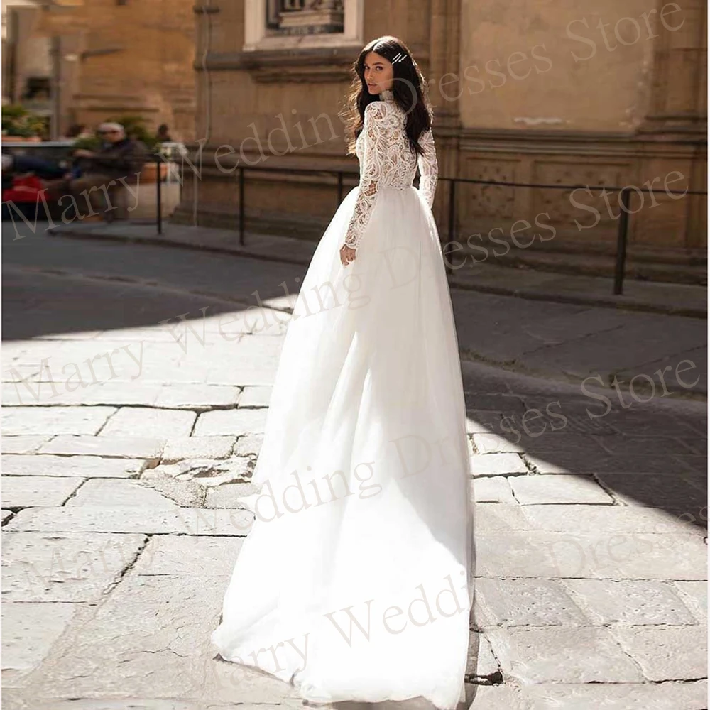 Рисунок 2 - Изящные трапециевидные женские свадебные платья