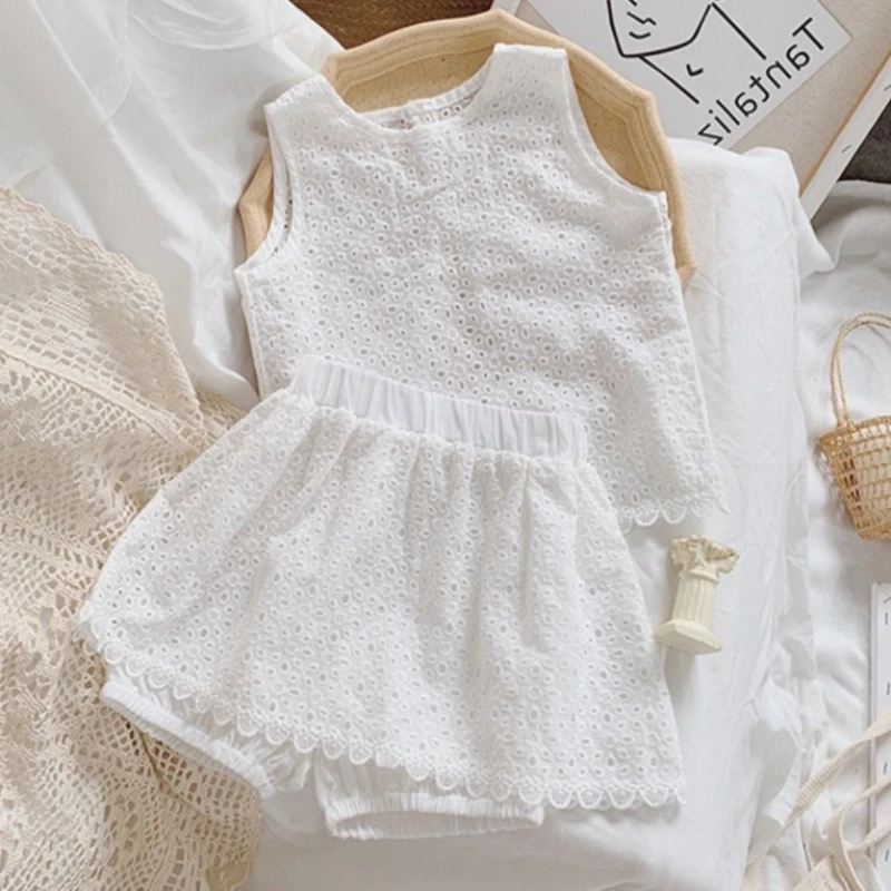 Girls' Summer Lace Sleeveless T-shirt and Shorts Set