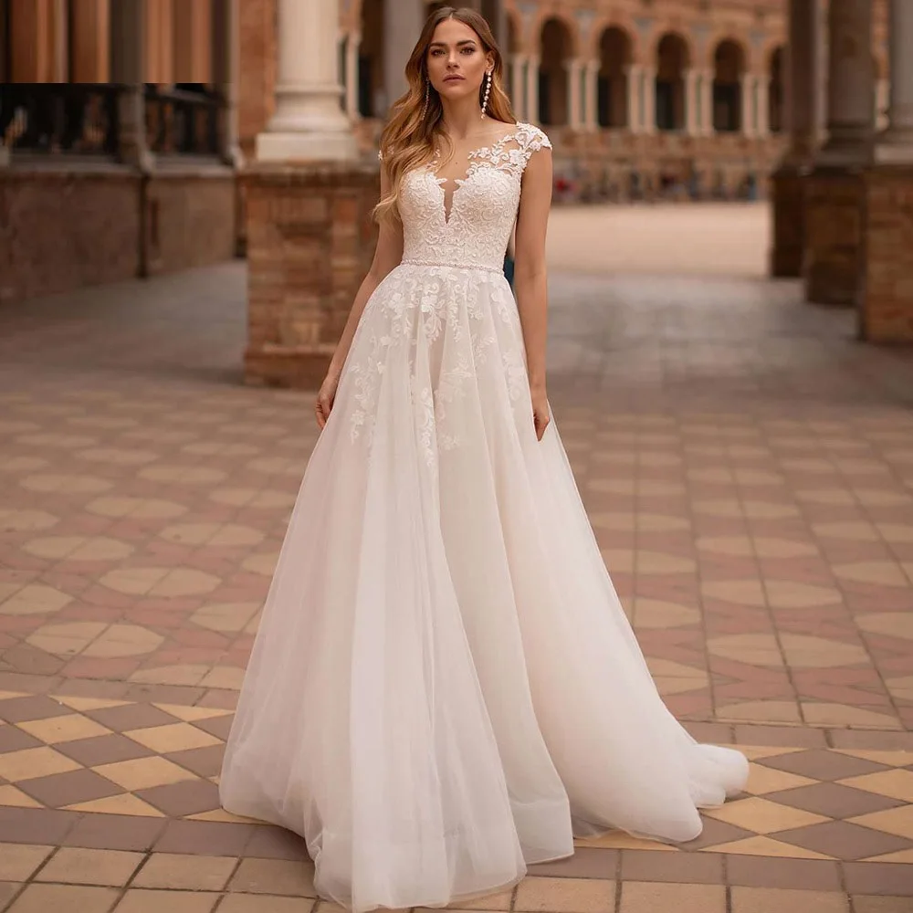 

13093#Princess Boho Lace Applique Illusion Neck Illusion Button Back Short Sleeves Wedding Dress Sexy Sweep Train Bridal Gown