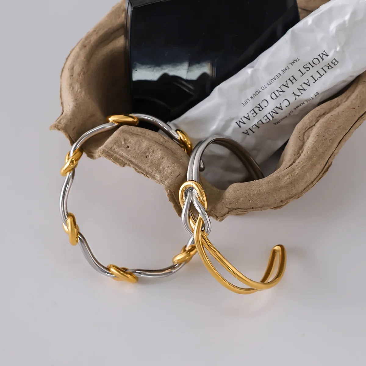 French Style Affordable Luxury Two-tone Knot Bangle Opening Double Metal Waterproof Geometric Bracelet Stainless Steel Jewelry