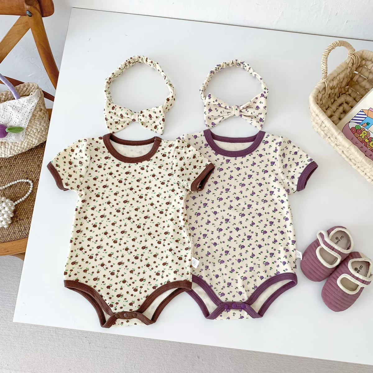 

2023 Summer New Korean Baby Girls Short Sleeve Bodysuit Cotton Newborn Infant Floral Jumpsuit with Headband Toddler Clothes