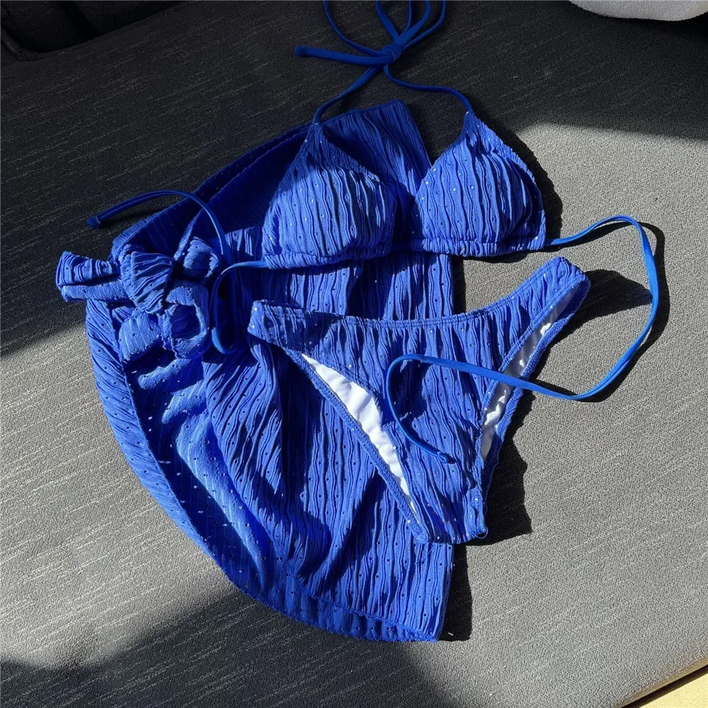 thumbnail image 1 of Traje de baño blanco con cubierta Halter, microtanga, conjunto de bikini de tres piezas, trajes de baño texturizados para mujer, traje de baño con cordón, ropa de playa, 1 of 1
