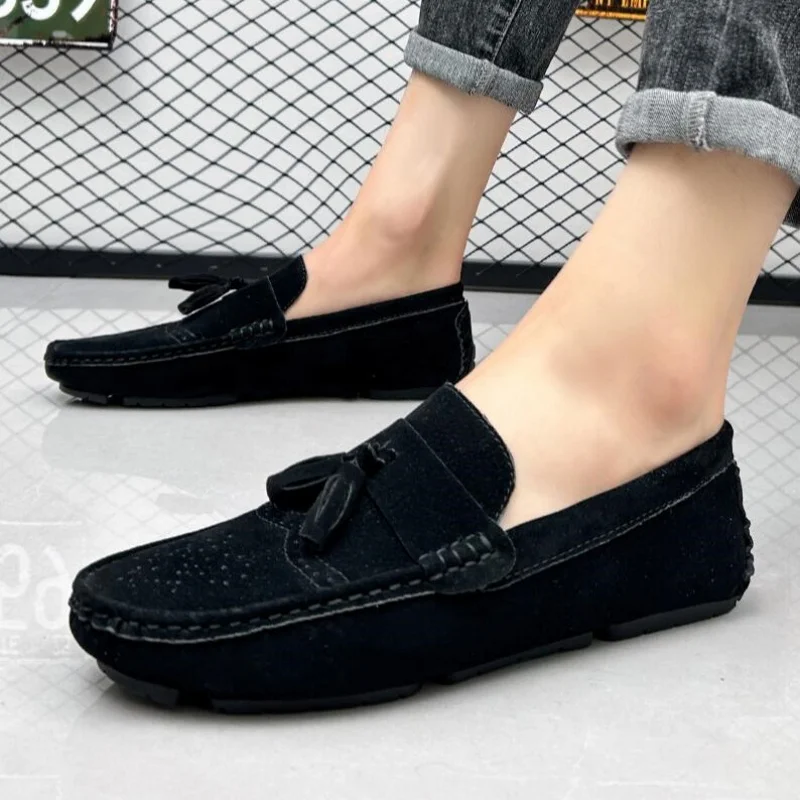 Cow Suede Leather Men Driving Footwear Slip on Man Business Shoes Wedding Party Men Dress Shoe Breath Lazy Loafers New Moccasins